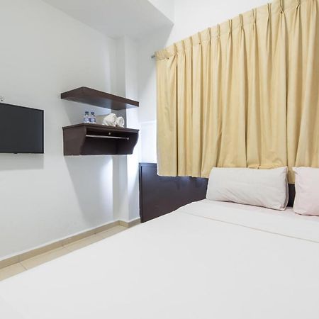 Hollitel Hotel Malacca Esterno foto